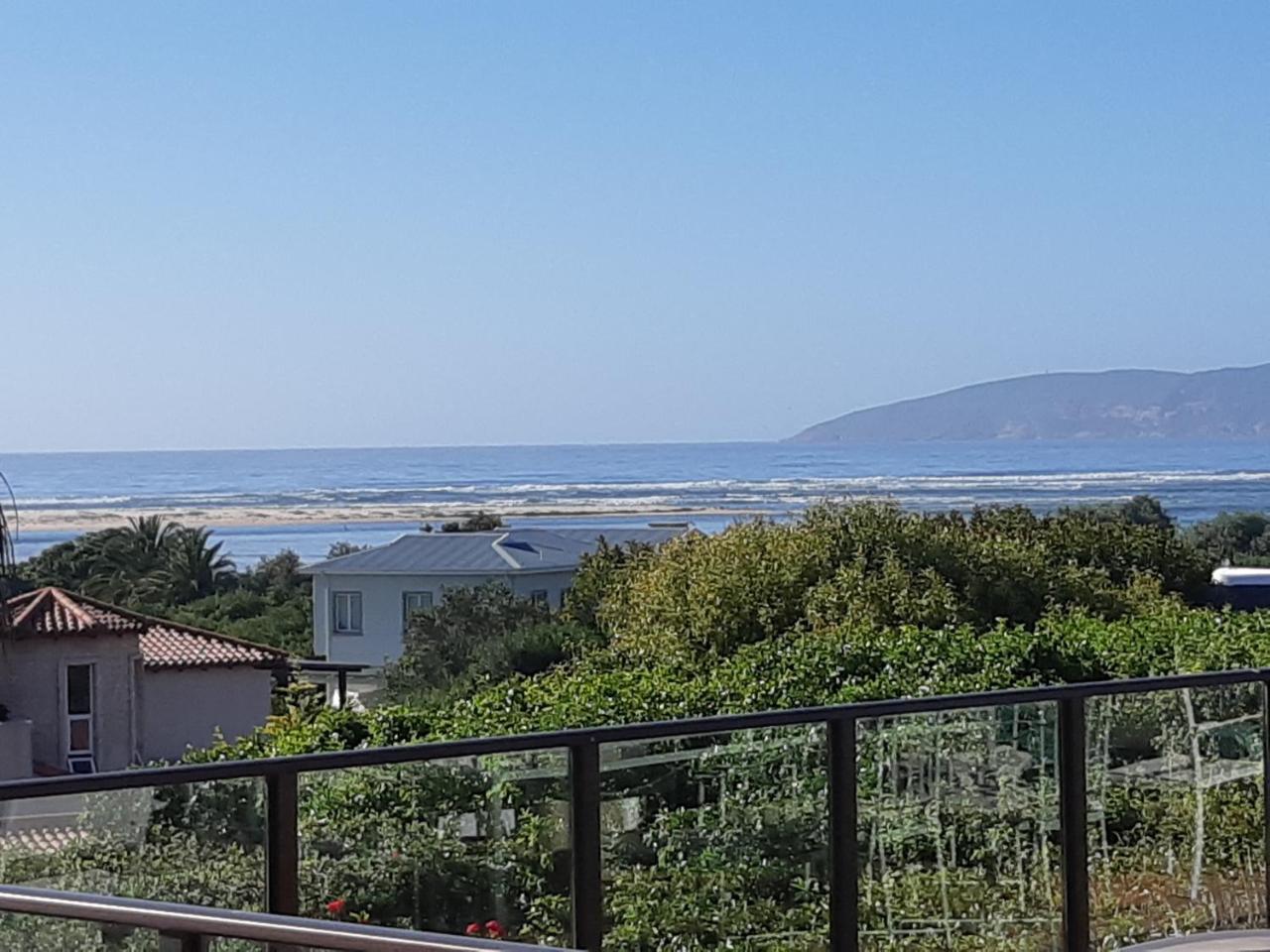 ホテル Tidal Retreat プレッテンバーグ・ベイ エクステリア 写真